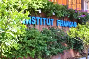 Institut français en Barcelona - Cursos de francés.jpg