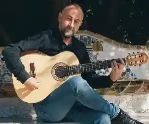 Guitarra Flamenca Eventos y Bodas.jpg