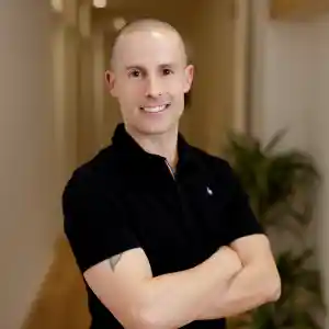 XAVI PEREZ TRAINER.jpg