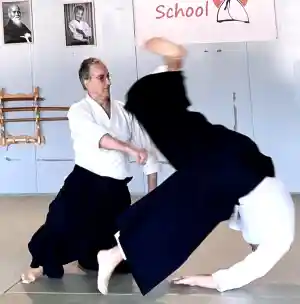 AULA DE AIKIDO - AIKINOMADA DOJO.jpg