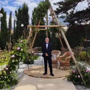 Maestro de Ceremonias, Oficiante de Bodas.jpg