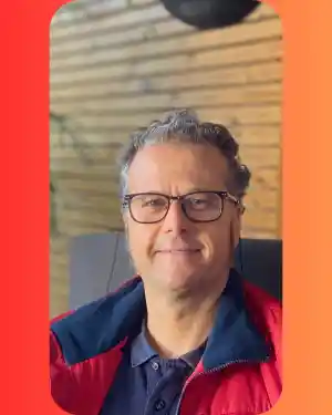 Miguel Roca Psicólogo colegiado,Terapeuta Gestalt-Terapeuta Familiar. Hipnosis Dejar Fumar.jpg