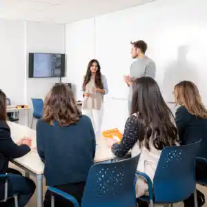 Luria Psicología.jpg