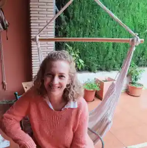 Isabel Montero Ángel. Cuidado Psicológico para la vida.Psicóloga Sanitaria Colegiada, Profesora de Mindfulness y Yoga..jpg