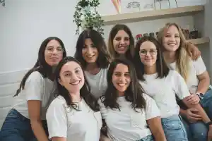 Rompiendo Dietas, psiconutrición y salud integrativa | Ansiedad, autoestima, TCA, relación con la comida | Terapia online y presencial en Huesca.jpg