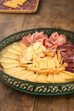 Manzaneque Catering.jpg