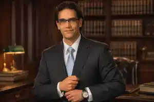 RAPHAEL ABOGADO [RG-GR & Abogados].jpg
